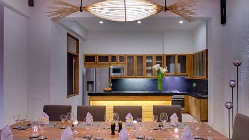 Villa Kinara Dining area