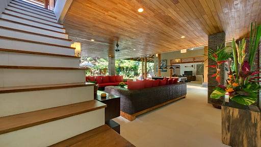 Villa Kinaree Estate Living room 1