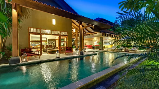 Villa Kinaree Estate Swimming pool 1