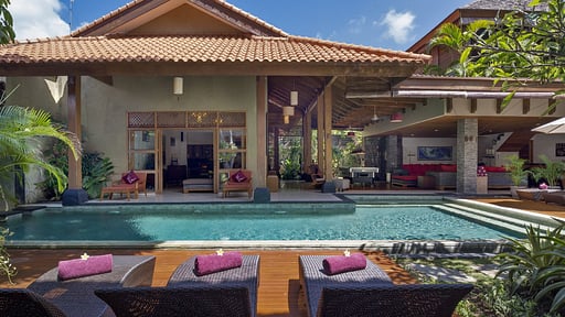 Villa Kinaree Estate Swimming pool 1