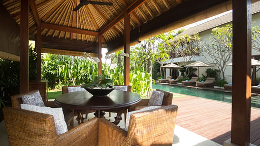 Villa Kipi Dining area