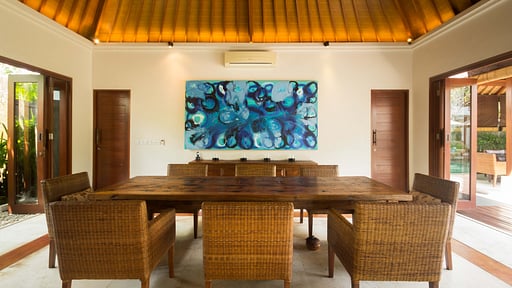 Villa Kipi Dining area