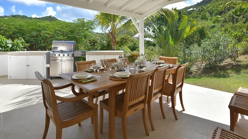 Villa Kir Royal Dining area