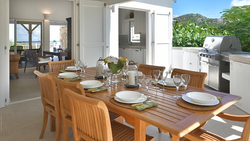 Villa Kir Royal Dining area
