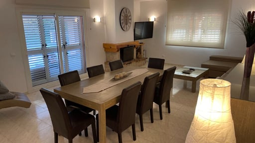 Villa Karla Marla Dining area