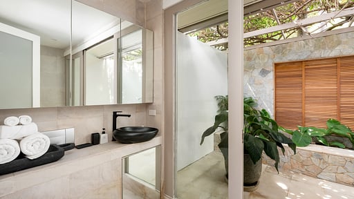 Villa Kohia Bedroom 1