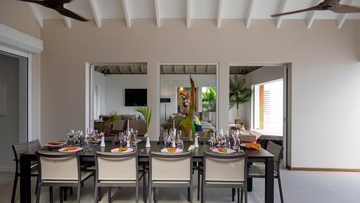 Villa Krystel Dining area