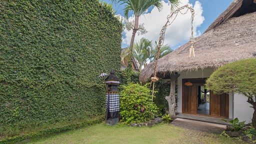 Villa Ku Besar Surroundings