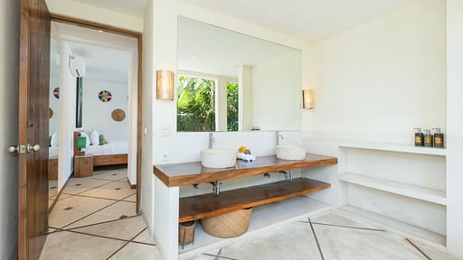 Villa Ku Tama Bedroom 2