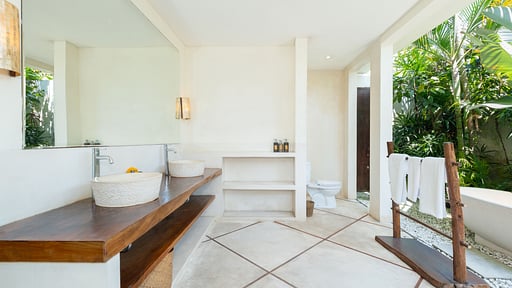 Villa Ku Tama Bedroom 2