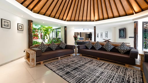 Villa Kubu Dewi Sri Living room 1