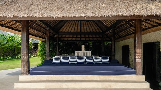 Villa Kubu Dewi Sri Gazebo
