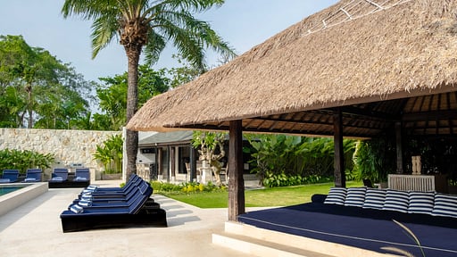 Villa Kubu Dewi Sri Gazebo