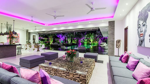Villa Kundalini Living room