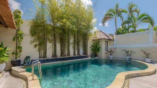 Villa Kupu Kupu Swimming pool 1
