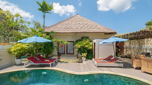 Villa Kupu Kupu Swimming pool 1