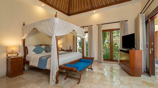 Villa Kupu Kupu Bedroom 1