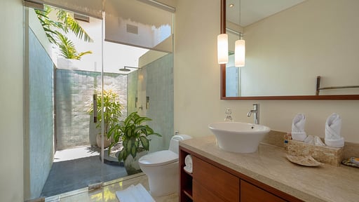 Villa Kupu Kupu Bedroom 1