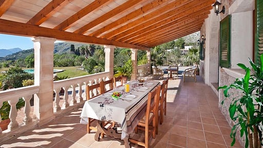 Villa La Caseta Dining area
