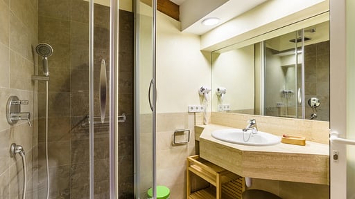 LA COMA Schlafzimmer 4