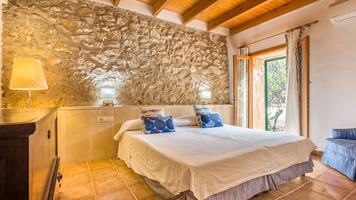 LA COMA Schlafzimmer 4