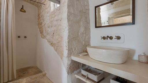 Villa La Dialma Bedroom 1