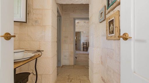 Villa La Dialma Bedroom 1