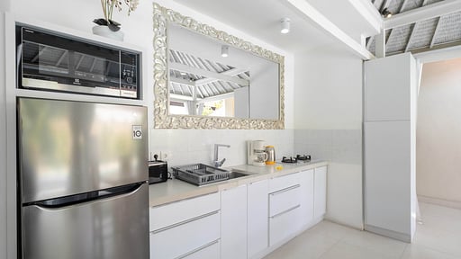 Villa La Dolce Kitchen