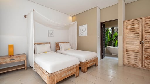 Villa La Dolce Bedroom 2