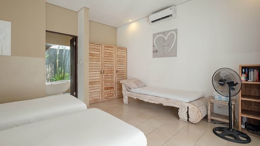 Villa La Dolce Bedroom 2