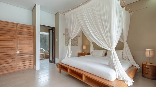 Villa La Dolce Bedroom 1