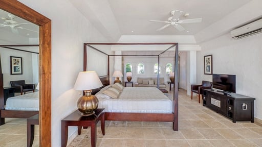 Villa La Favorita Schlafzimmer 1