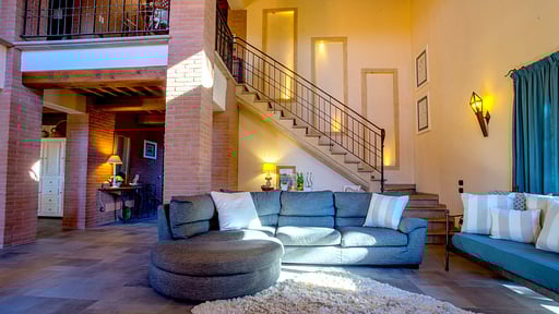 Villa La Lestra Salon