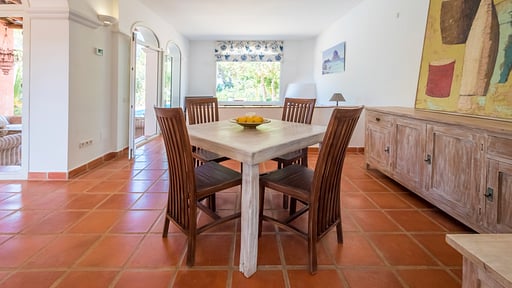 Villa La Mimosa Salle à manger