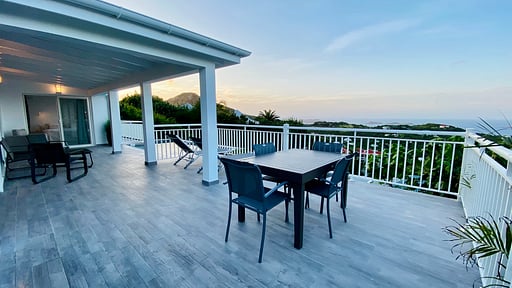 Villa La Montagne Salle à manger