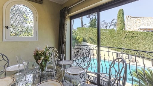 Villa La Napoule Dining area