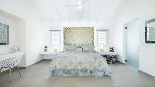 Villa La Perla Bianca Bedroom 