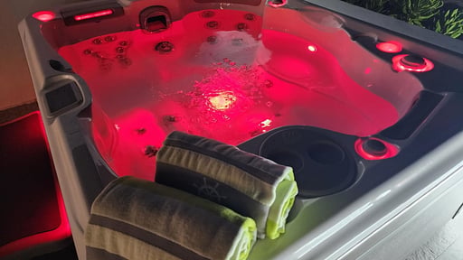Villa La Perla Bianca Jacuzzi
