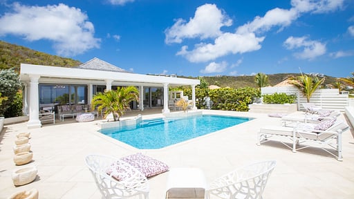 Villa La Perla Estate Schwimmbad 2
