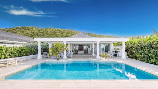 Villa La Perla Estate Schwimmbad 2