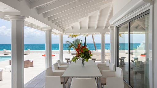 Villa La Perla Palais Dining area 2