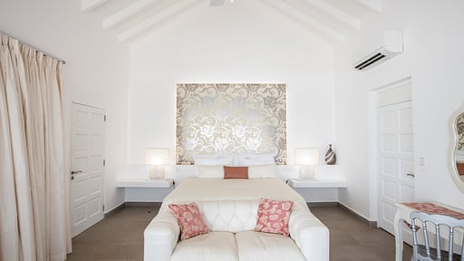Villa La Perla Palais Bedroom 2