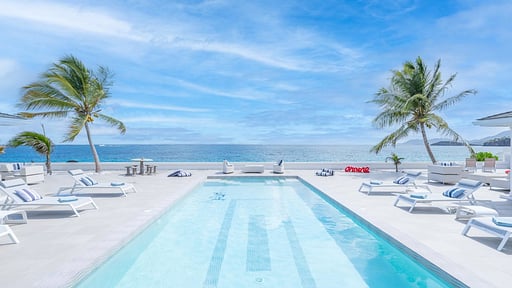 Villa La Perla Palais Swimming pool