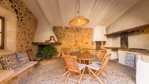 Villa La Rafalesca Dining area