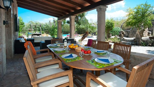 Villa La Rovina Tramuntana Dining area