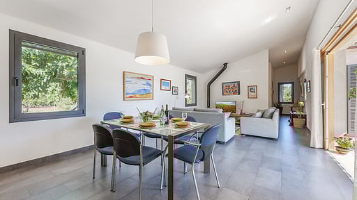 Villa La Sort Dining area