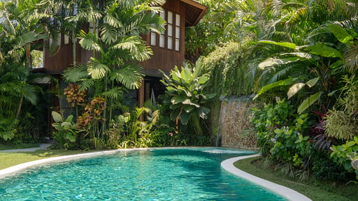 Villa LA TA Swimming pool 2