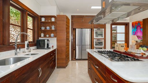 Villa LA TA Kitchen