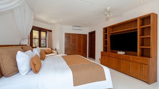 Villa LA TA Bedroom 9