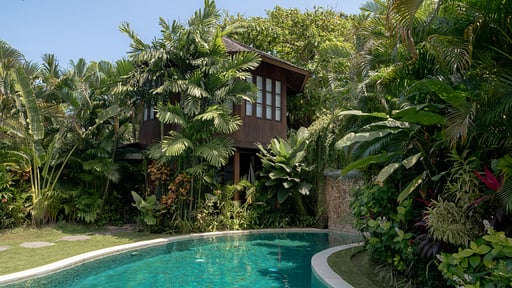 Villa LA TA Swimming pool 2